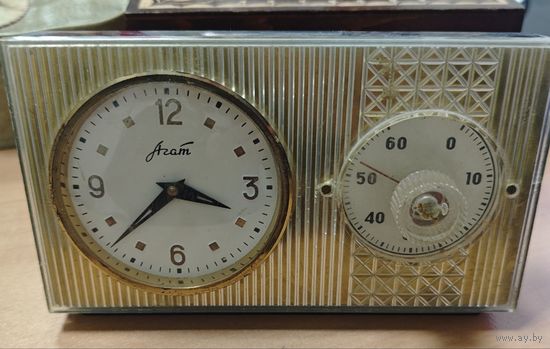 Часы настольные Агат. СССР. На ходу. Наградные, нечастые.
