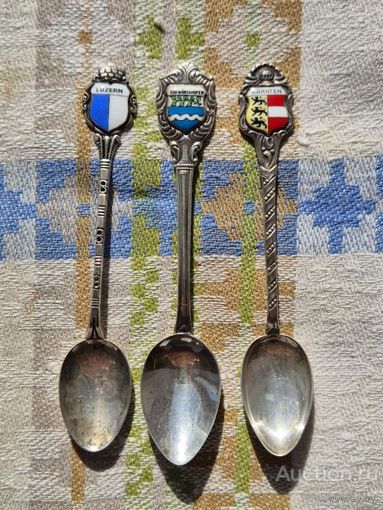 ЕВРОПЕЙСКИЕ ГОРОДА СЕРЕБРО 800 ЭМАЛЬ ГЕРБ ПОДБОРКА ИЗ 3 КОФЕЙНЫХ ЛОЖЕК ВЕС 25,5 ГРАММА СЕРЕБРА