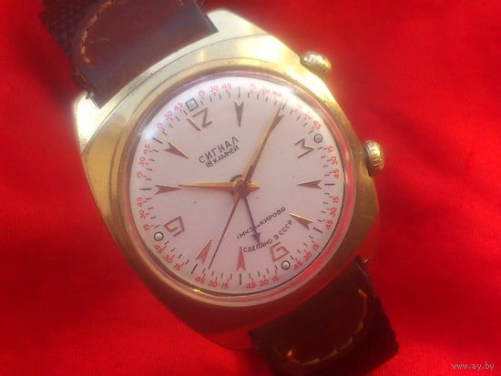 Часы ПОЛЕТ 2612 СИГНАЛ с БУДИЛЬНИКОМ из СССР 1980-х , ПОЗОЛОТА