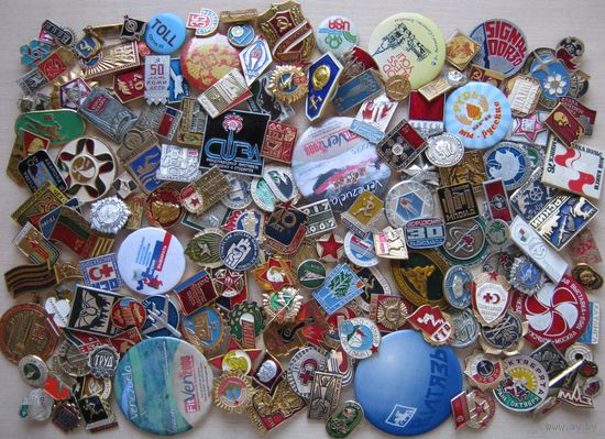 Значки ассорти, 150 штук, без повторов, все разные.