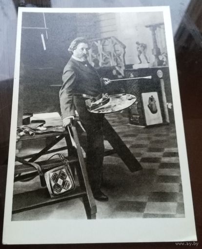 Репин в мастерской