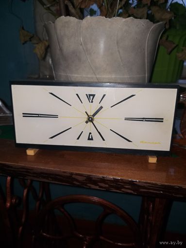 Часы антиквариат, редкий экземпляр