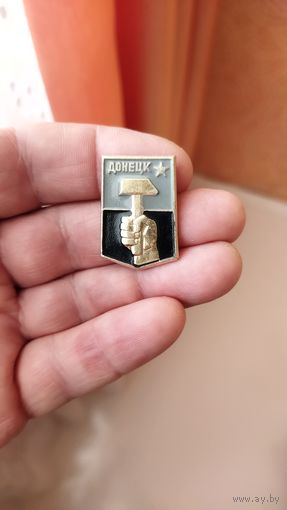 Значок. Донецк.