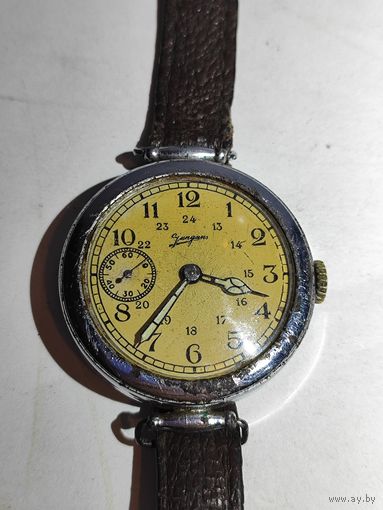 Часы наручные JUNGHANS 30-40 годов.