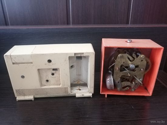 Часы настольные.