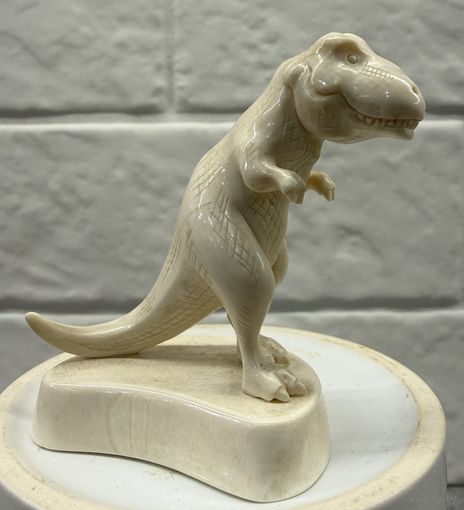 Фигурка из БИВНЯ МАМОНТА. 4. Клеймо.  Распродажа коллекции!!!