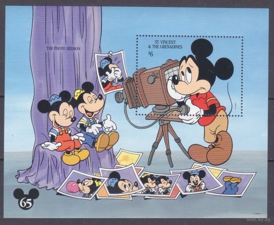 1994 Сент-Винсент Гренадины 2807/B316 Дисней - Микки и камера 6,00 евро