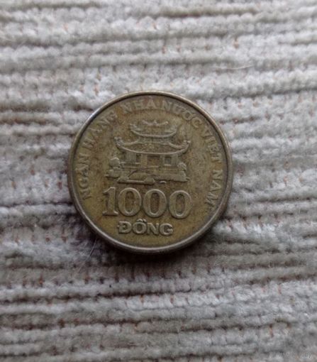 Werty71 Вьетнам 1000 Донг 2003 Храм Воды