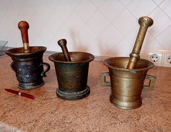3 СТУПЫ РИ, каждая по 550р. 12 высота, диаметр верха 13см. торг