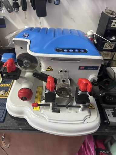 Универсальный новый Станок для изготовления ключей Carisma TR-3000