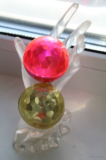 Винтажные пластиковые игрушки "Диско-Шары"