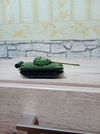 Модель танк пластик
