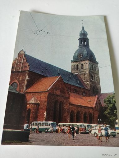 Прошедшая почту открытка с фото Домского собора в Риге. 1974г.