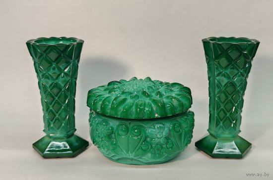 Малахитовое стекло Шкатулка и ваза