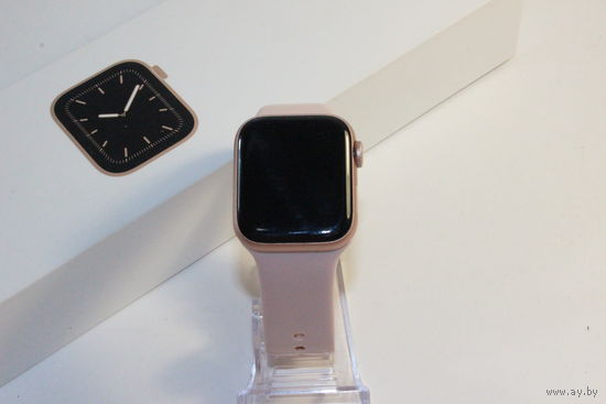 Умные часы Apple Watch Series 5 40 мм (алюминий золотистый/розовый песок)