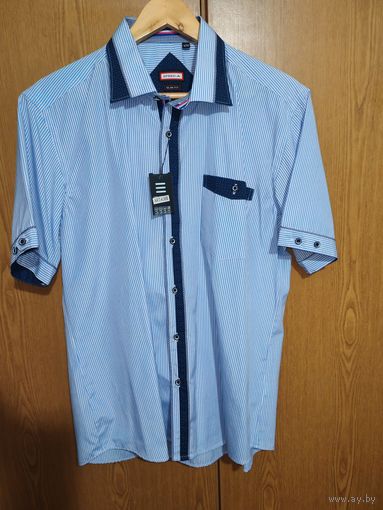 Рубашка мужская с коротким рукавом. Приталенная. Новая. Размер по воротнику : 41-42 (L). .