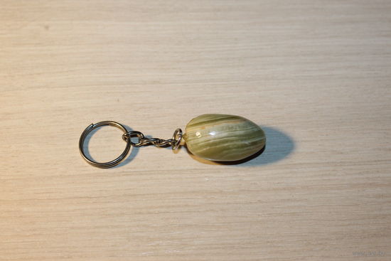 Брелок с подвеской из оникса.