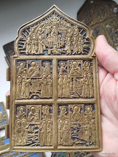 Створка крупного складня