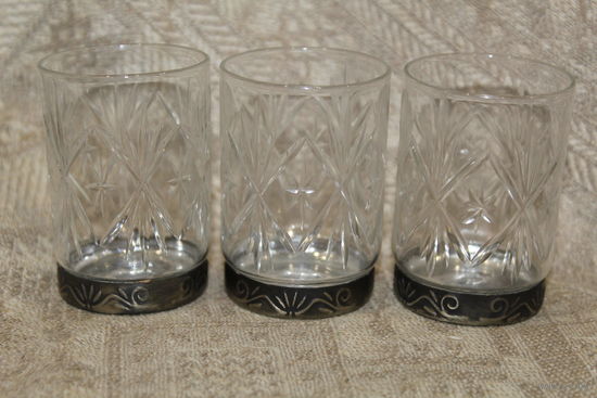 Шикарные стопки-рюмки хрустальные на мольхировым основании