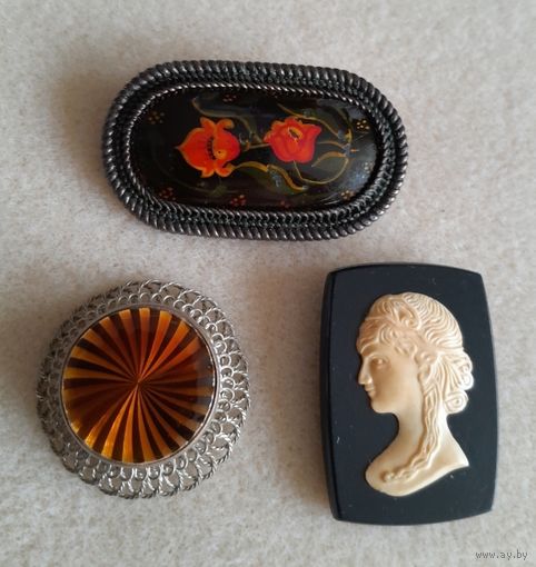 Винтажные броши.
