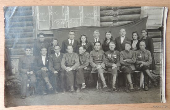 Фото "Выпуск 3 курса, 1947 г." (18 см* 11 см)