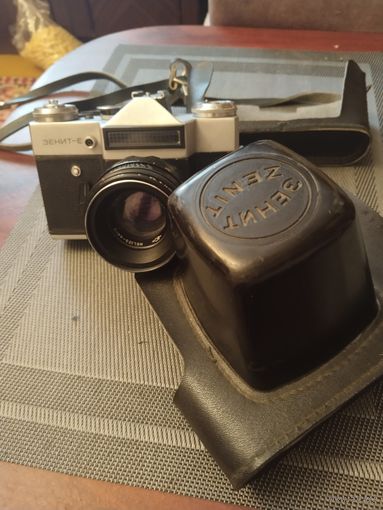 Фотоаппарат Зенит-Е