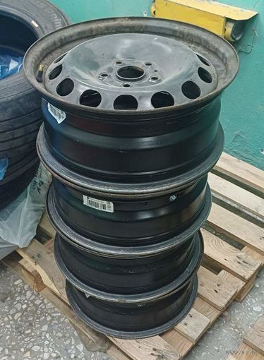 Диски колёсные штампованные оригинал от Шкода Октавия R16, 5x112 к Skoda Octavia 16005А4 6.5j x 16HZ 5x112 57.1 ET46 2019 года В наличии 4 шт.