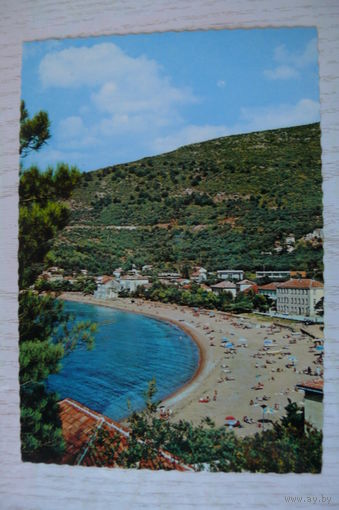 Италия. Черногория. Петровац-на-Мору; чистая.