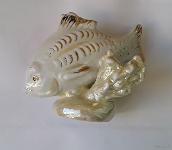 Статуэтка фарфор карп