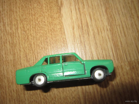 Машинка 1:60 СССР