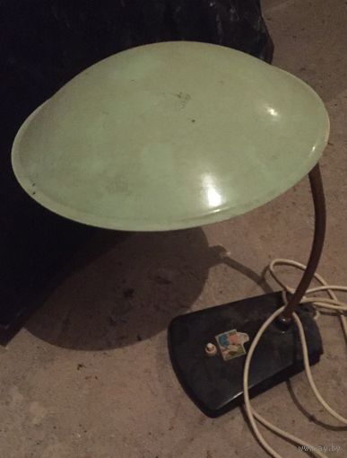 Винтажная настольная лампа