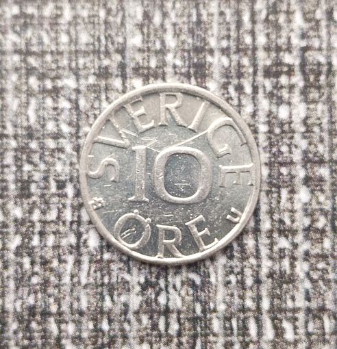 10 эре 1983 года Швеция. Король Карл 16 Густав (1975-2020).