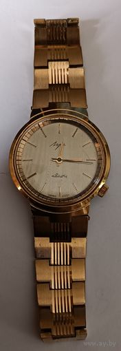 Шикарные позолоченные часы "Луч" с позолоченным браслетом. Все лоты с 1 рубля!