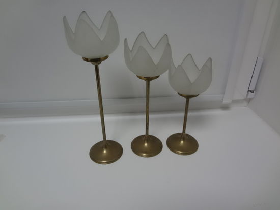 Подсвечники.