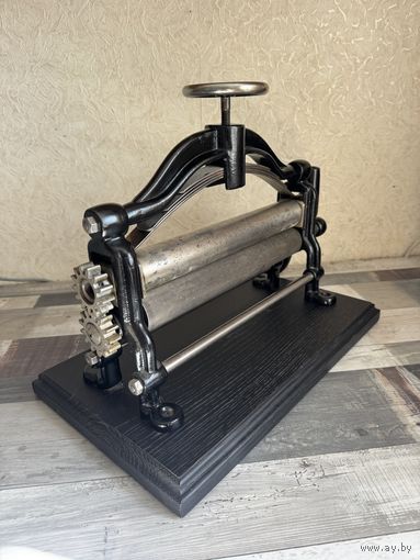 Антикварный пресс