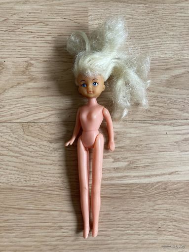 Кукла из 90-х гг., типа Барби, рост 17 см.