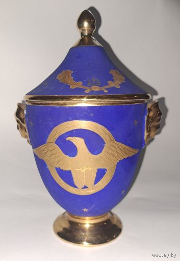 Фарфоровая ваза. Севр. Франция.