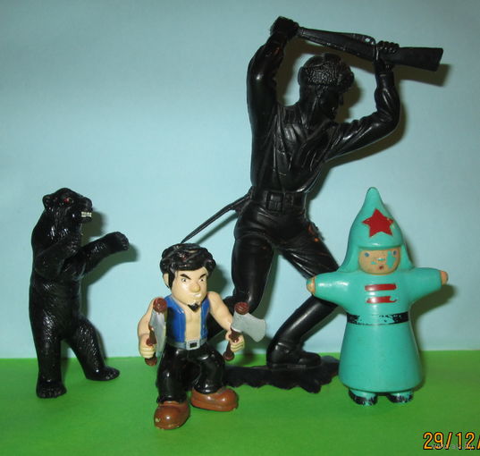 Солдатики, фигурки лотом