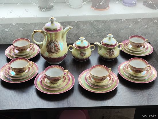 Чайный сервиз Мадонна 70 года 28 предметов.