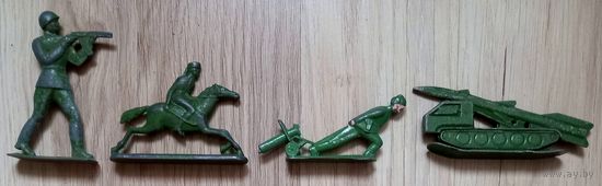 РЕДКИЕ Оловянные солдатики из СССР всего 4 штуки