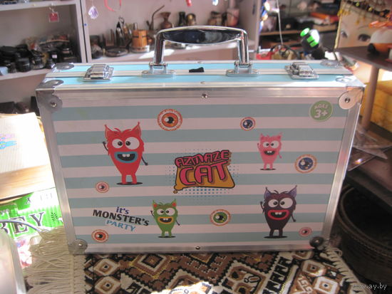 Кейс, чемоданчик раскладной.