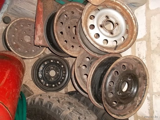 Диски стальные R13  к Ford Эскорт  1991 г( не одним лотом)