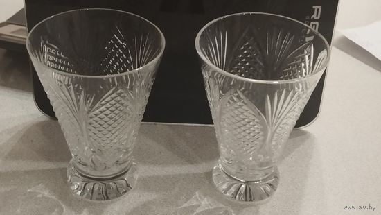 Вазочки хрустальные.