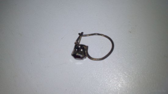 Серьга (звезда 875)