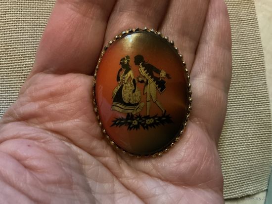 Брошь Свидание в стиле Лимож Германия винтаж