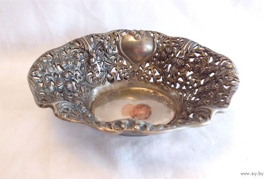 Конфетница Орешница 15 х 13 Серебрение 06