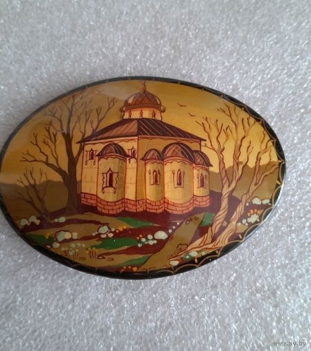 Брошь. Лаковая миниатюра.