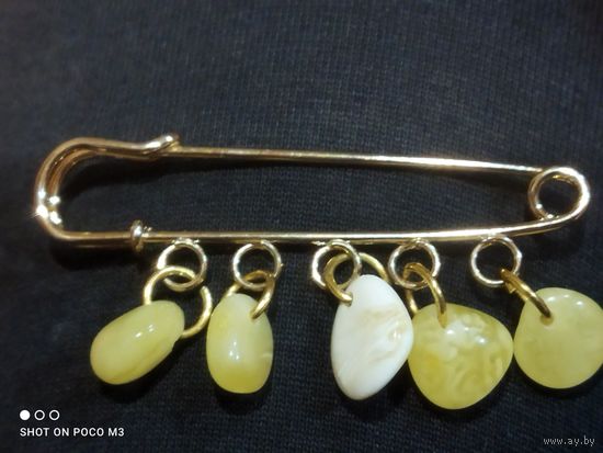 Брошка позолота, янтарь,Красная!!!без Минимальной цены