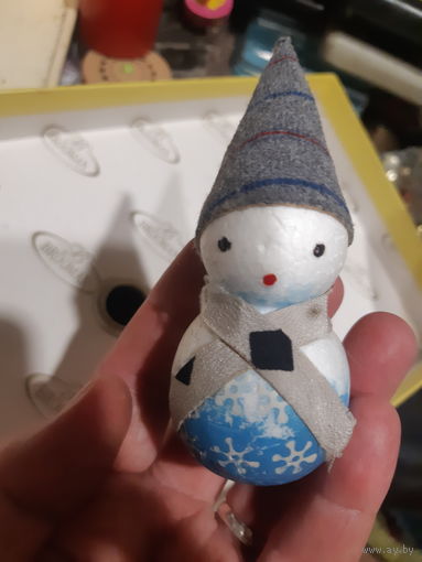Елочная игрушка снеговик