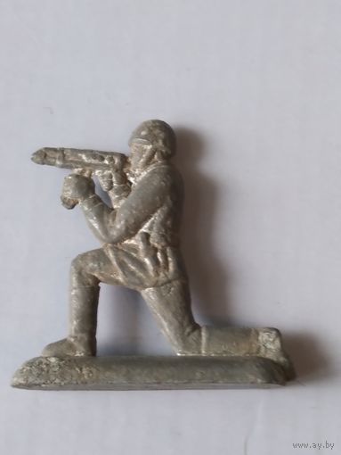 Солдатик оловянный, автоматчик. СССР.